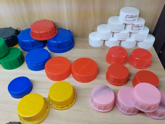New Design 38mm Beverage Cap Mould with Folding Part 12cavity 16cavity